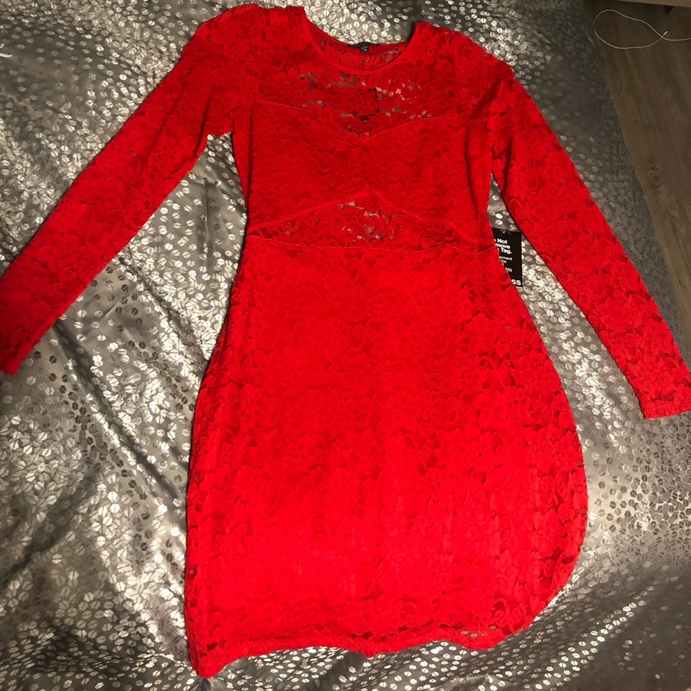 Red lace Express body con dress BNWT-medium